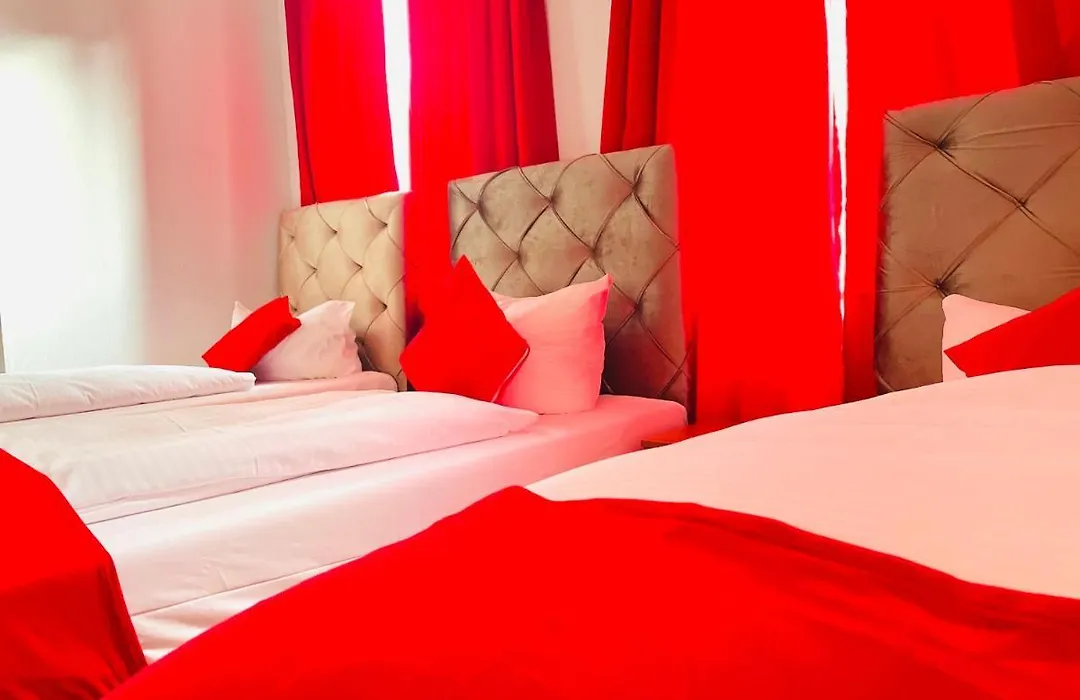 Hotel 66-1