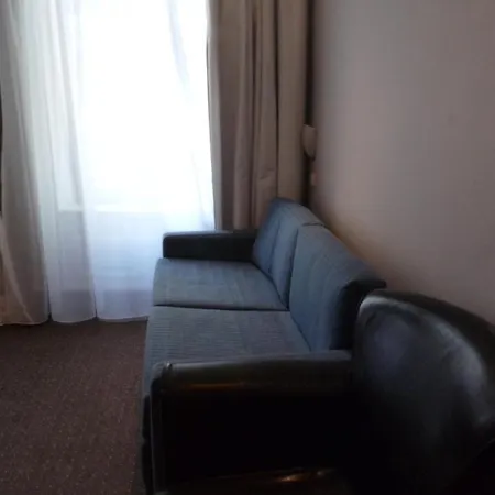 Hotel 66-2